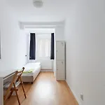 Hostel Opera *