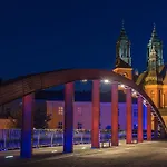 Opera Hostel