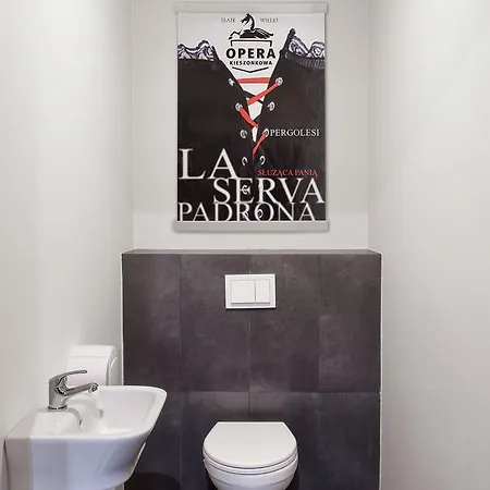 Hostel Opera